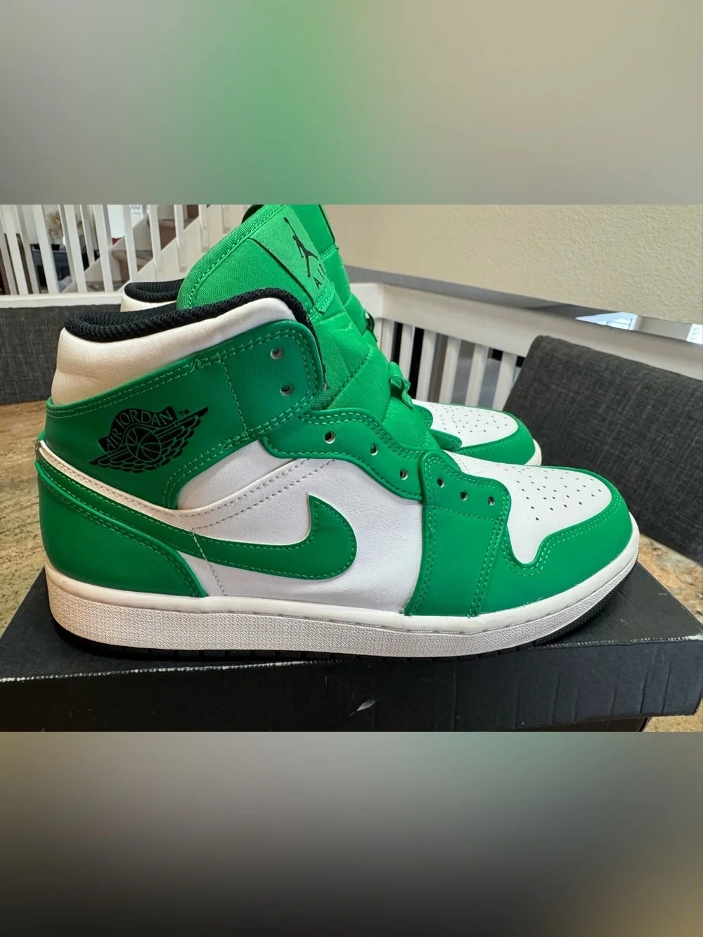Jordan 1 Mid Lucky Green. Size 9M/10.5W. Pre-owned. Excellent Condition